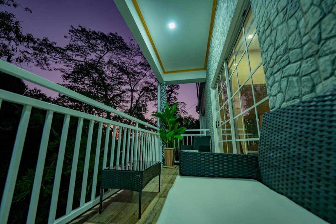 Paradise Breeze Apartment Misere Exterior photo