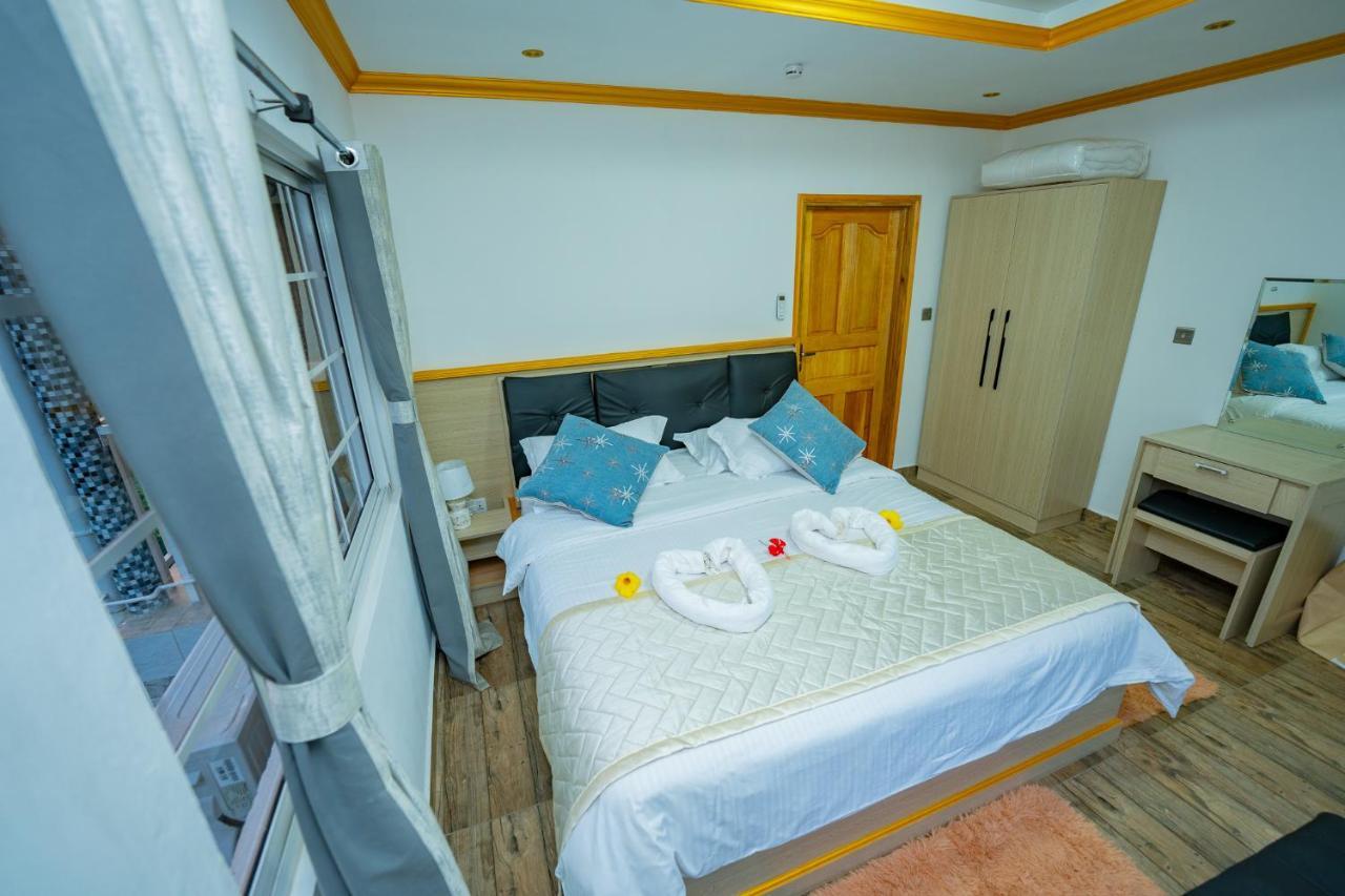 Paradise Breeze Apartment Misere Exterior photo