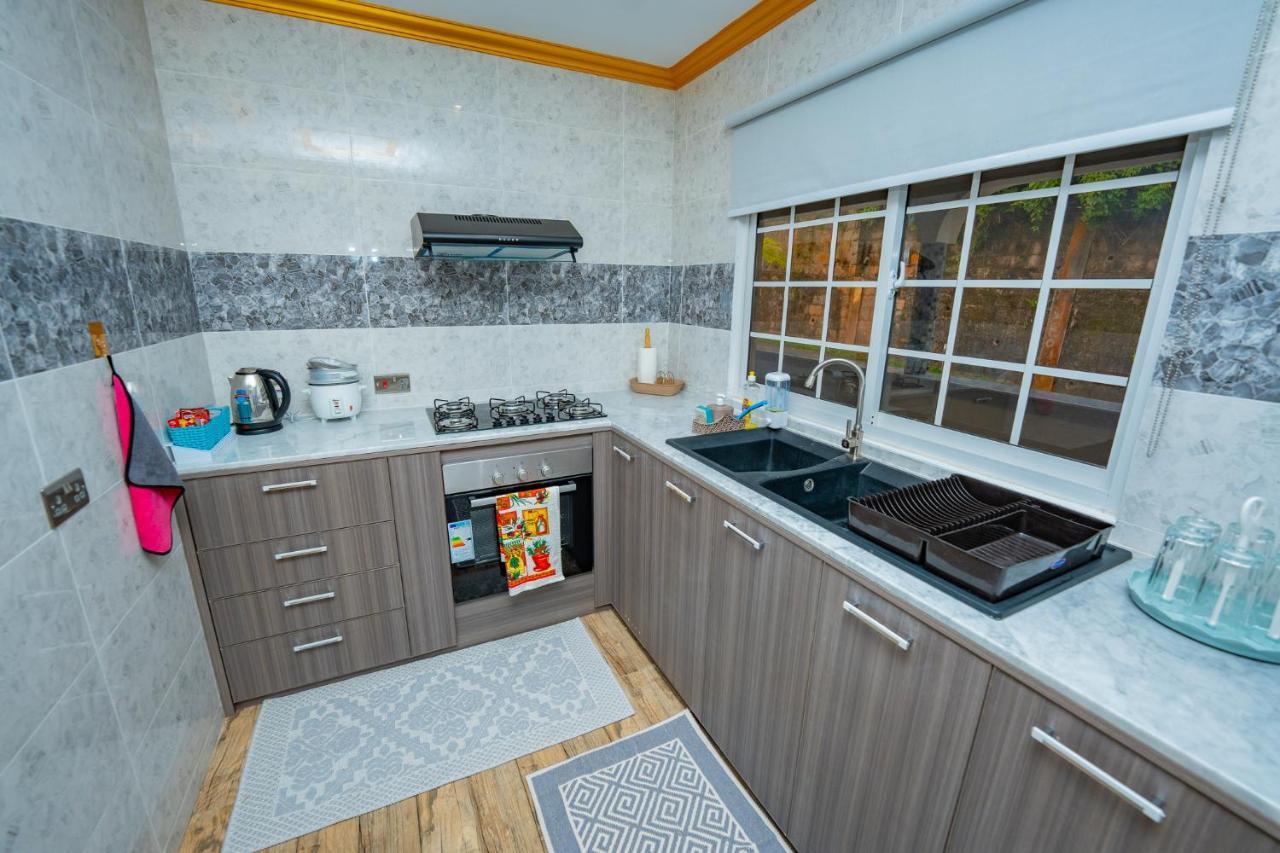 Paradise Breeze Apartment Misere Exterior photo
