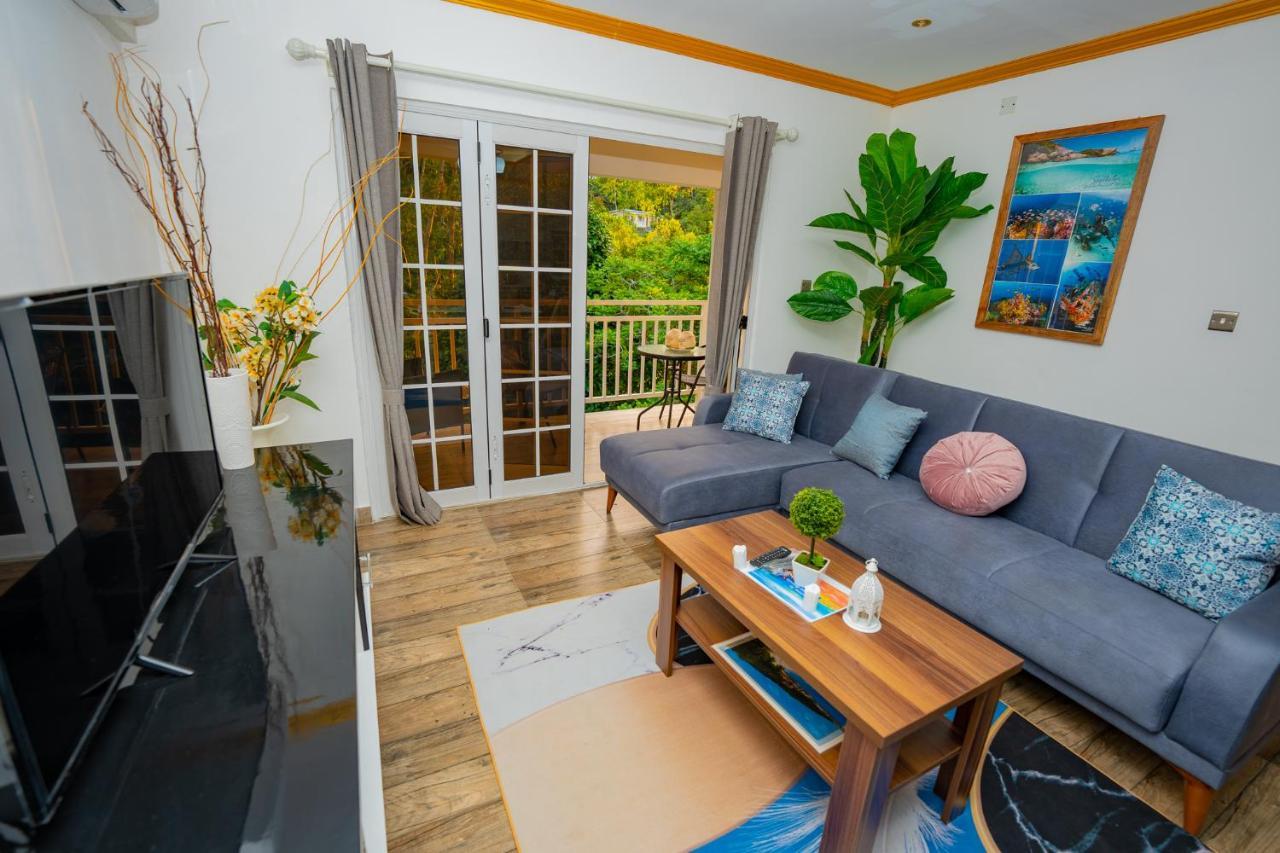 Paradise Breeze Apartment Misere Exterior photo